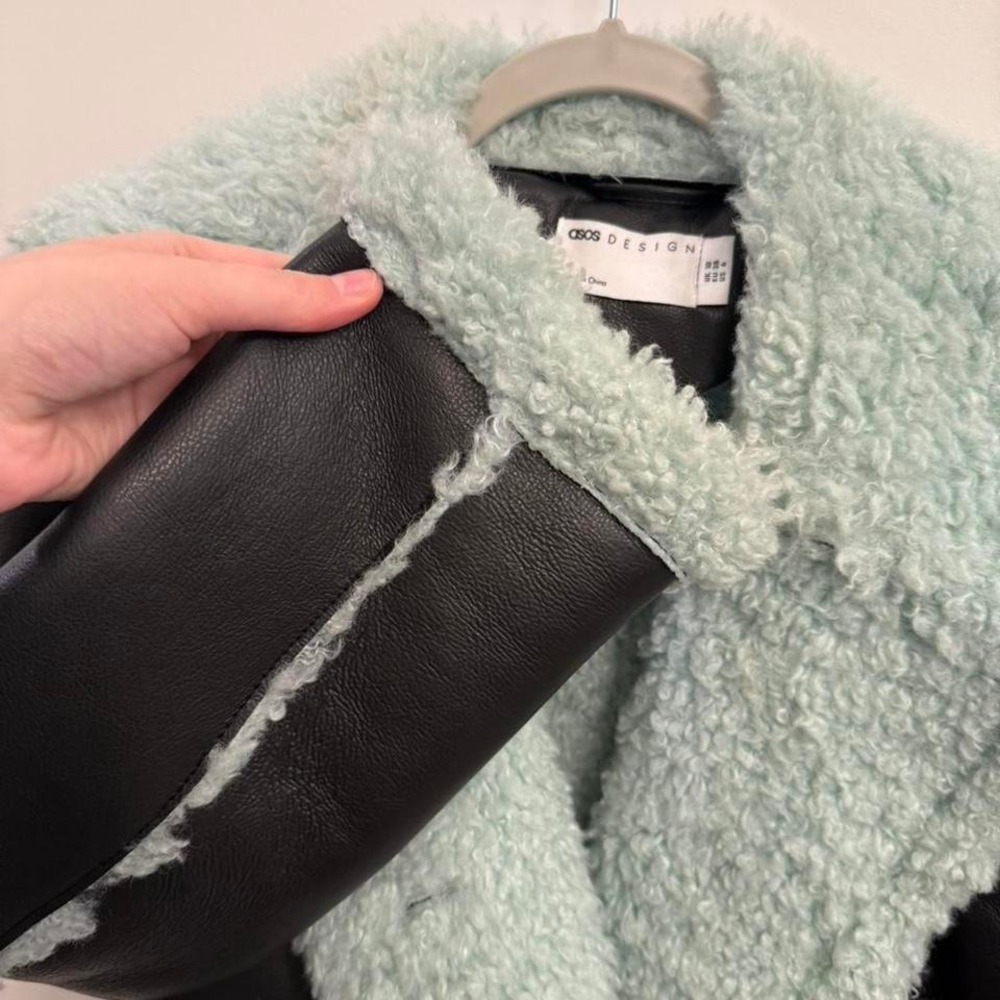 ASOS Black Fauxā Leather & Mint Shearling Cropped Aviator Jacket - Picture 6 of 6
